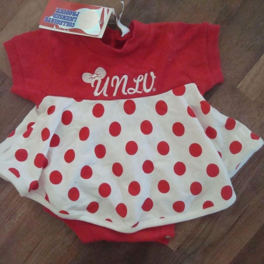 UNLV DRESS CHEER 3MONTHS VINTAGE 00S Y2K‎ O2 KIDS ROMPER